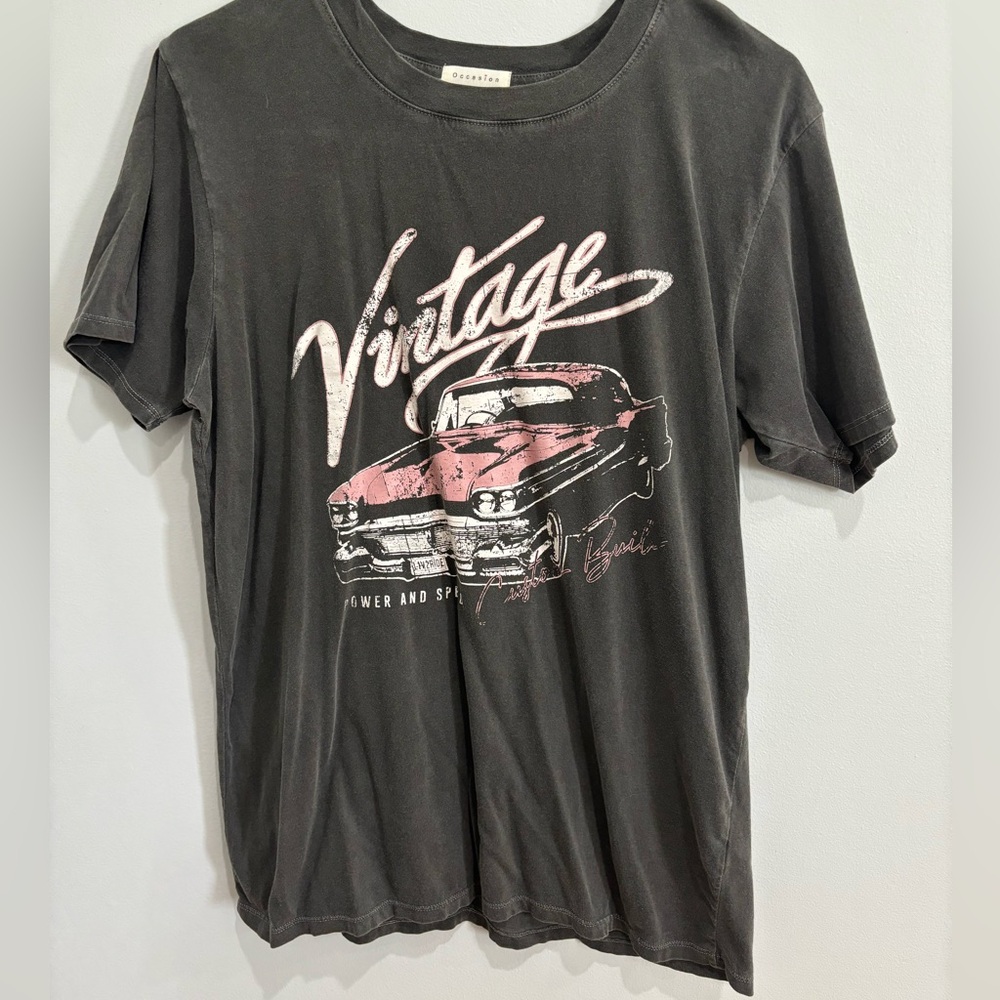 Graphic tee